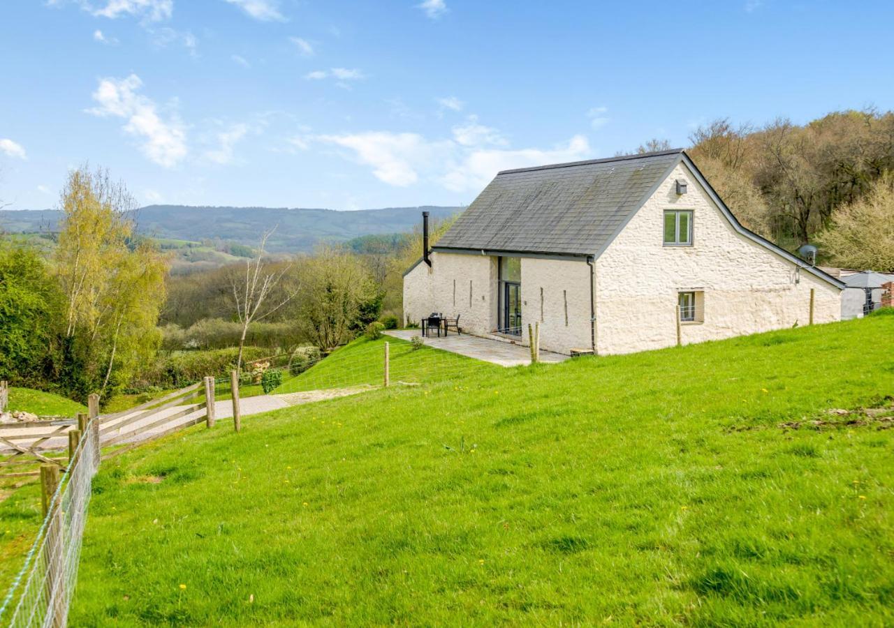 Apartament Usk Barn Llanbadoc Zewnętrze zdjęcie