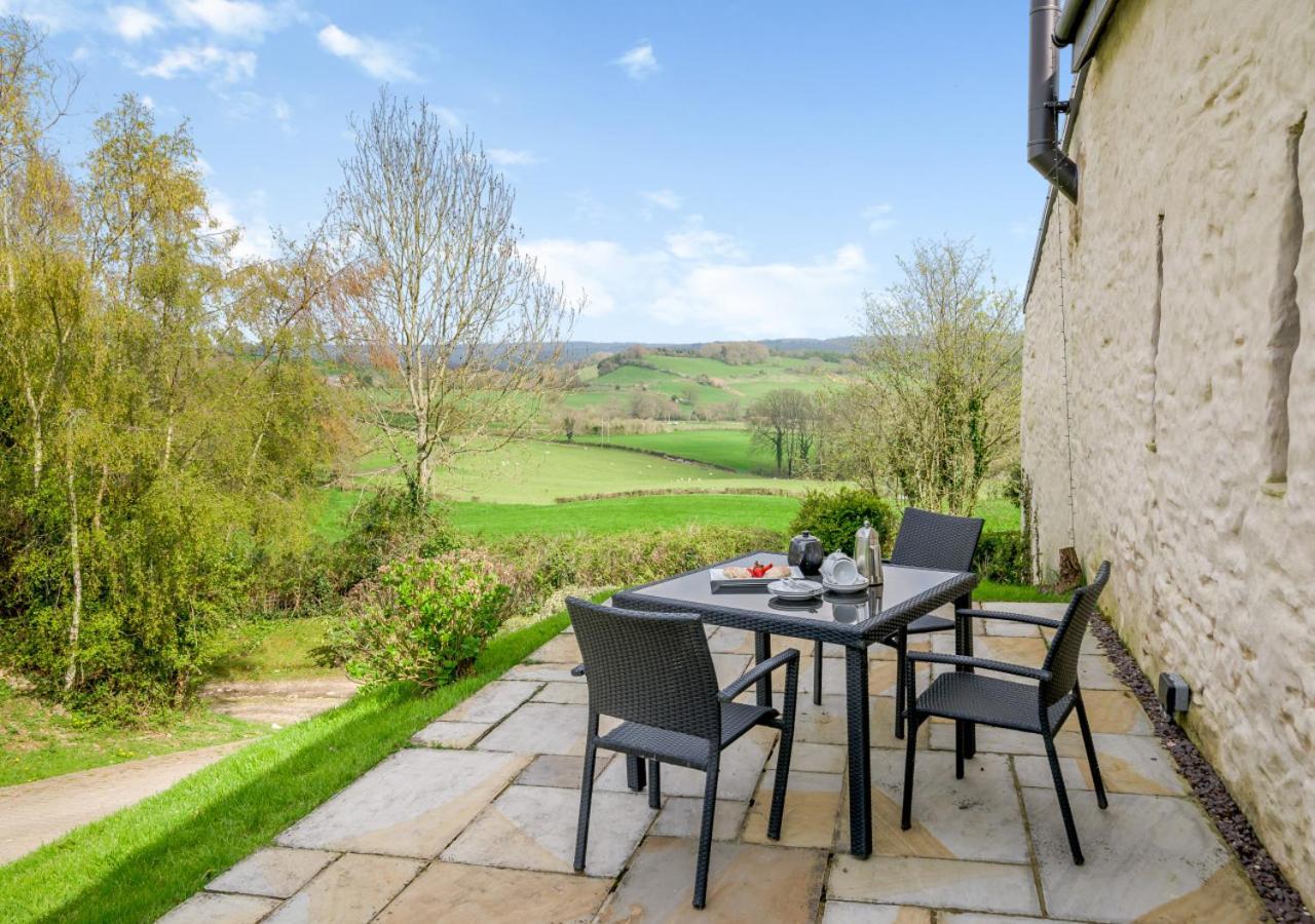 Apartament Usk Barn Llanbadoc Zewnętrze zdjęcie
